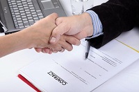 Nội dung và hình thức của hợp đồng làm việc với viên chức