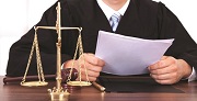 Thành phần Hội đồng xét xử sơ thẩm vụ án có người dưới 18 tuổi