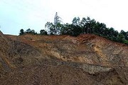 Xử lý hành vi đào đất gây lún sụt công trình lưới điện cao áp